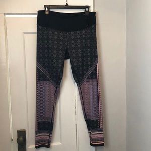 CALIA by Carrie Underwood leggings.